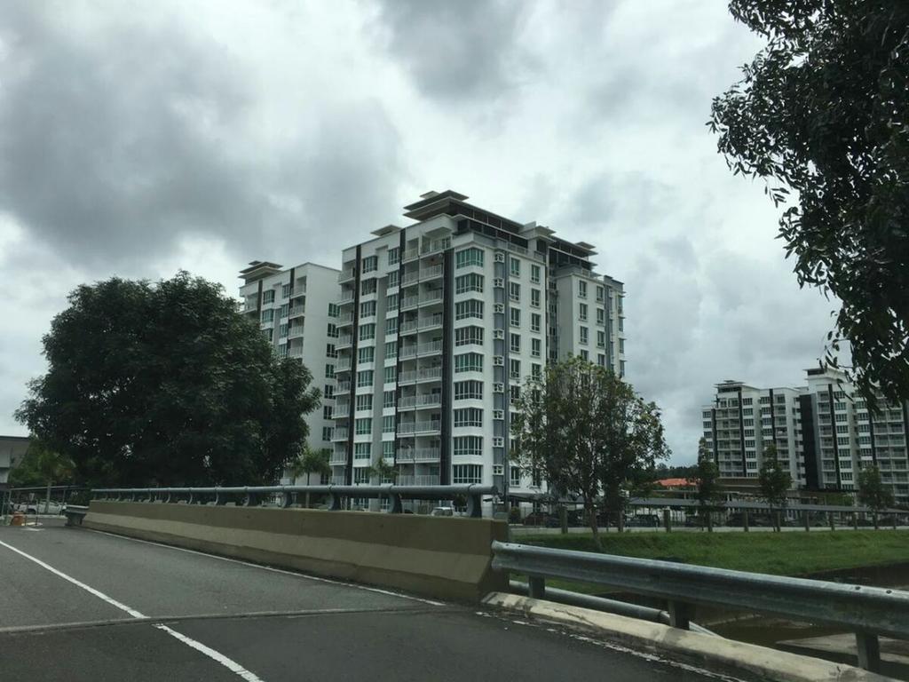 Sandakan Spacious And Comfortable Pool View Condo מראה חיצוני תמונה